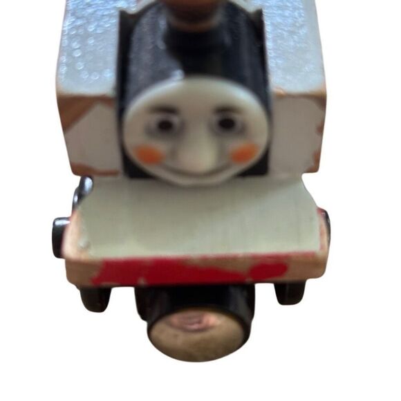 Thomas & Friends Wooden Railroad Fearless Freddie - Picture 4 of 10